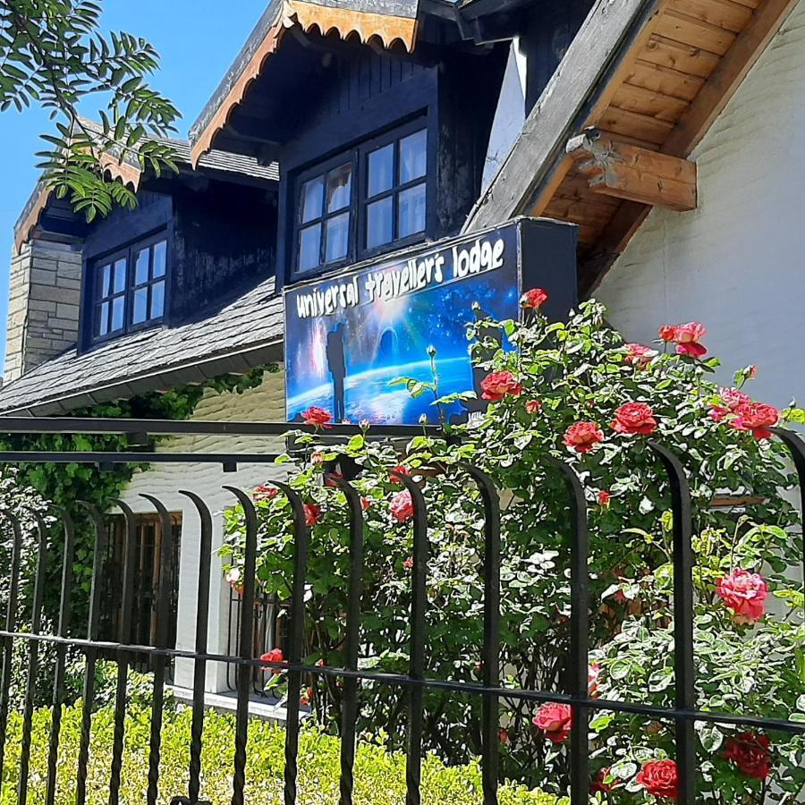 Universal Traveller'S Hostel Сан-Карлос-де-Барилоче Экстерьер фото