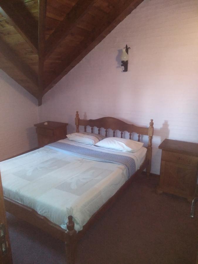 Universal Traveller'S Hostel Сан-Карлос-де-Барилоче Экстерьер фото