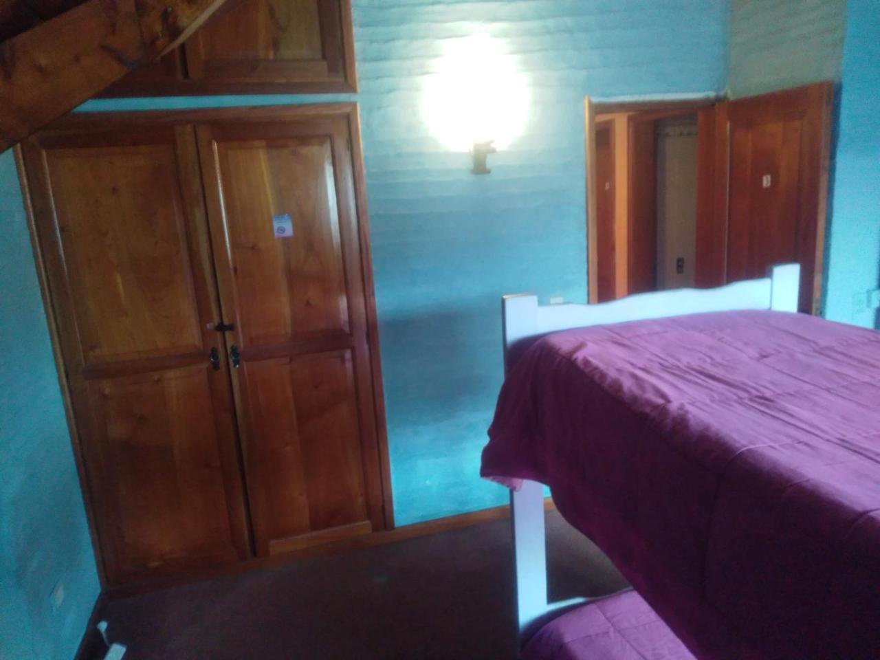 Universal Traveller'S Hostel Сан-Карлос-де-Барилоче Экстерьер фото