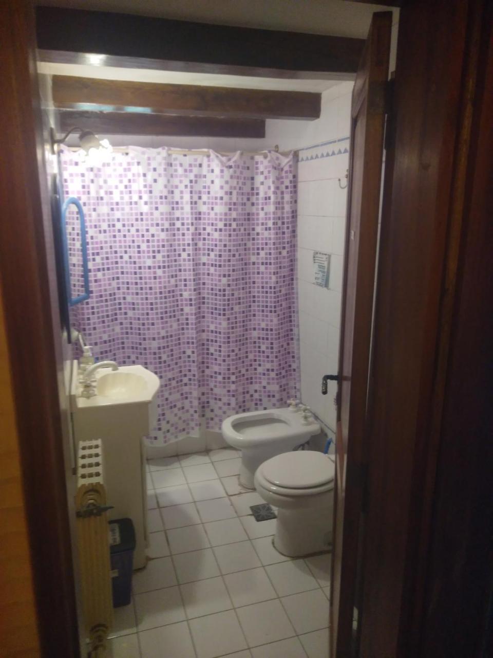Universal Traveller'S Hostel Сан-Карлос-де-Барилоче Экстерьер фото